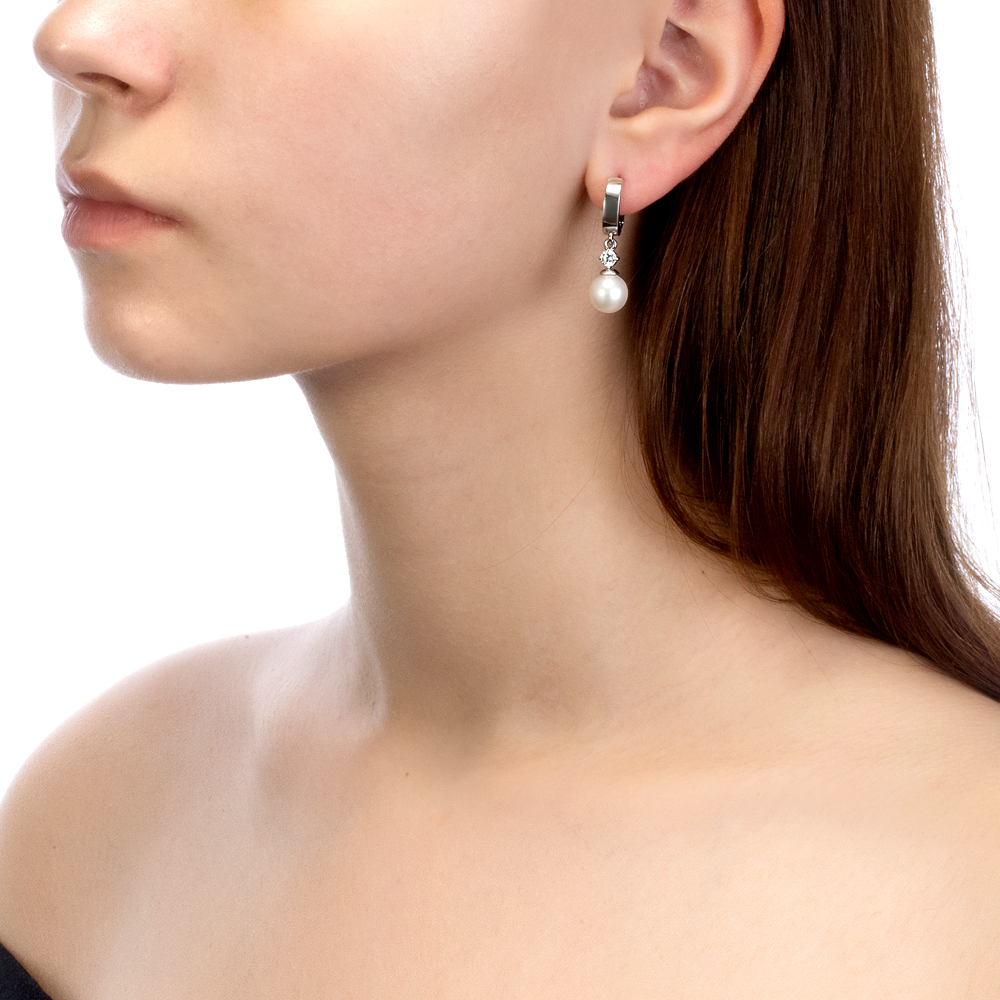 Серьги из серебра 925 пробы с белыми жемчужинами 8,5-9 мм. Артикул 9610