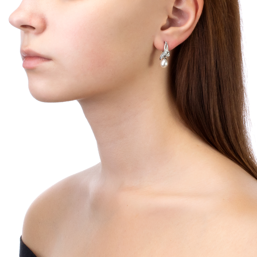 Серьги из серебра 925 пробы с белыми жемчужинами 7,5-8 мм. Артикул 9403